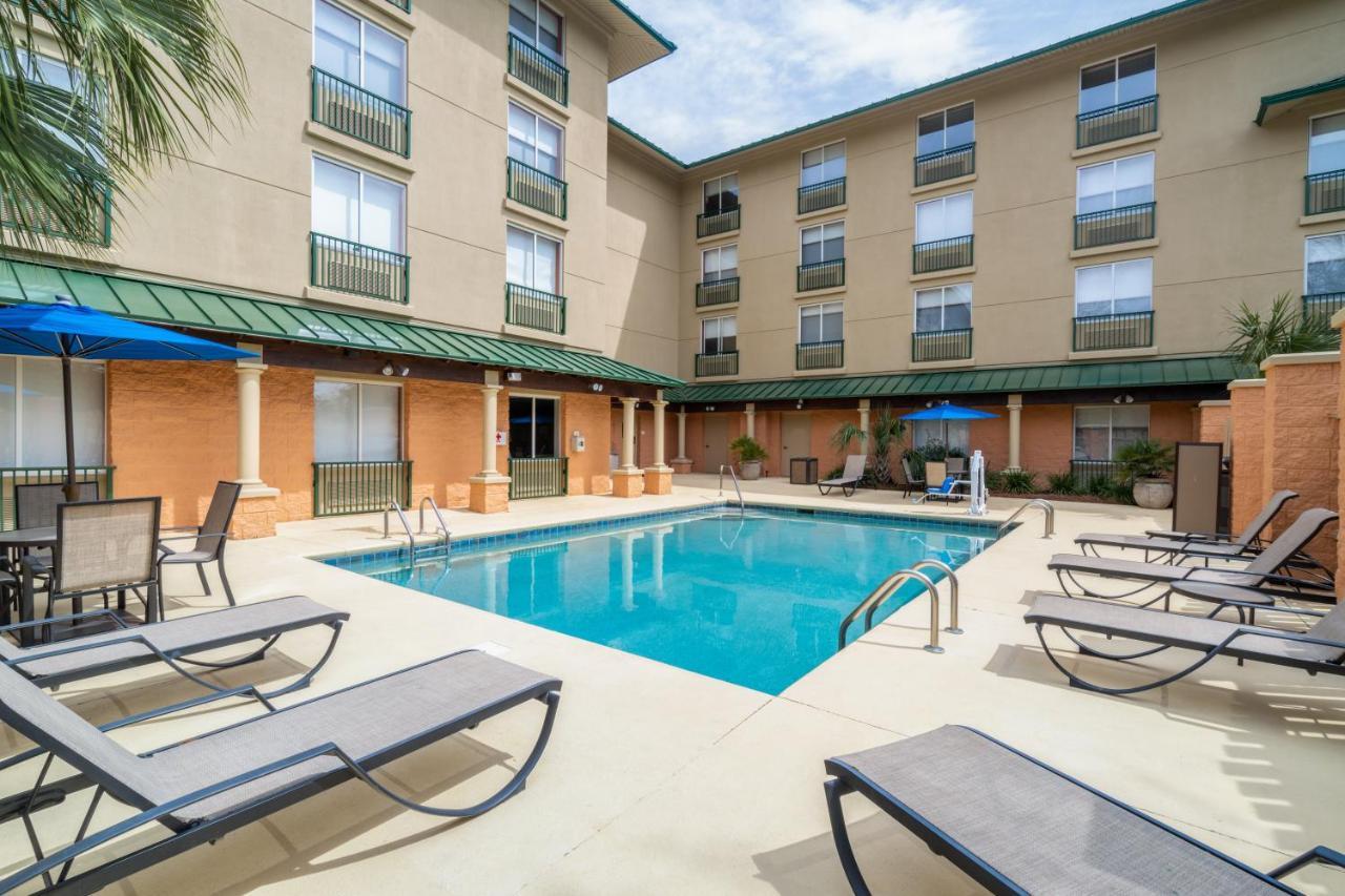 Holiday Inn Express Hotel & Suites Bluffton At Hilton Head Area, An Ihg Hotel Exterior photo